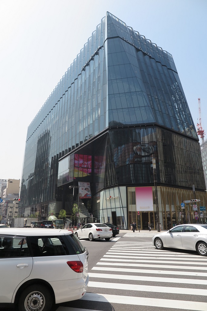 Tokyu plaza front 2