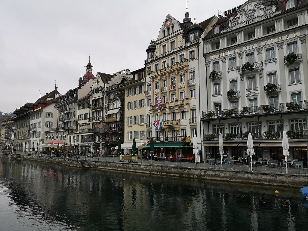 Vue depuis le pont de Lucerne 1